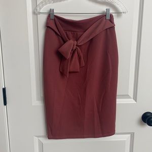 stretchy skirt with bow